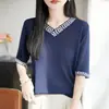 Camiseta de Verão Nova Estilo Coreano com Decote em V e Manga Curta para Mulheres, Top Fino Casual da Moda com Manga Meia-Manga de Lyocell Tencel