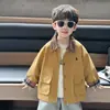 Ropa de Otoño para Niños Q240 Estilo Nuevo Ropa Guapa para Niños Pequeños Cortavientos para Bebé Top Elegante de Primavera y Otoño para Niños Moderno
