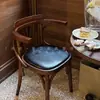 Mesa de Centro Retro Americana y Combinación de Sillas Tienda de Panadería Nogal Negro Silla Suave Mesa Cuadrada Pequeña de Madera Maciza Mesa de Negociación