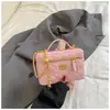 Bolso de caja estilo Chanel transfronterizo para mujer, moderno bolso cuadrado pequeño acolchado con cadena, bolso de hombro y cruzado de nicho de alta gama, moderno