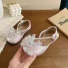 Zapatos Dulces de Princesa para Niñas Estilo Hada Moda Tira Cruzada de Pedrería Sandalias Versátiles Cerradas Verano 2026 para Niños
