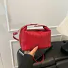Bolso Cruzado de Hombro Único con Diseño de Nicho Bolso de Moda para Mujer 2025 Nuevo Bolso Simple de Mano Tipo Almohada Bolso de Alta Gama para Mujer