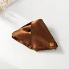 Pinza para el pelo con carcasa de tela minimalista estilo francés para mujer, nuevo modelo 2026, sensación de alta gama, elegante pinza de tiburón, accesorio para el cabello