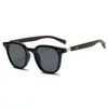 Gafas de sol versátiles de marca retro y modernas para vacaciones al aire libre y protección solar en la playa, resistentes a los rayos UV, gafas de sol metálicas de alta gama m