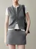 Camadas Essenciais: Cardigan Colete Tricotado Versátil Minimalista com Zíper Duplo, de Lã e Cashmere, Fofo, Delicado e Amigo da Pele