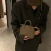 Bolsa Concha de Pele de Ovelha 2026 Nova Nicho High-End Bolsa de Bowling Bolsa de Mão de Couro Genuíno Mini Bolsa de Ombro Transversal para Mulheres