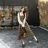 Vestido de lã xadrez outonal estilo francês, nova versão saia longa, plus size feminino acinturado emagrecedor falso vestido de duas peças