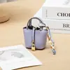 Novo Pingente de Bolsa da Moda, Chaveiro de Couro de Alta Qualidade para Carro, Bolsa Criativa Fofa para Fones de Ouvido, Acessórios para Bolsa Feminina