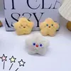 Colgante de estrella de peluche creativo con forma de corazón para niña, llavero con forma de corazón, chirriante, para mochila