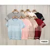 2026 Estilo Coreano Slim-Fit Versátil Tricô Listrado Seda de Gelo Verão Feminino Solto Emagrecimento Bordado Top Curto Camiseta Tendência