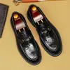 Sapatos masculinos de couro no atacado, novos sapatos masculinos de couro de vaca formais casuais de negócios, mocassins respiráveis retrô estilo britânico de couro genuíno