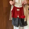 Conjunto de Primavera e Outono para Meninas 2025 Novo Estilo Coreano Feminino Bao Estilo Estrangeiro Camisa Base de Tricô com Alça Calça Conjunto Casual de Três Peças
