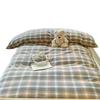 Juego Sencillo de Algodón de Cuatro Piezas Sin Estampado, Sábanas para Dormir Desnudo Amigables con la Piel, Funda de Edredón, Ropa de Cama, Juego de Tres Piezas a Cuadros para Dormitorio