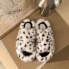 Pantuflas peludas para mujer para usar en exteriores, punta redonda, suela gruesa, talla grande, estampado de leopardo, nuevo estilo 2026, pantuflas de algodón, estilo perezoso, estilo francés, otoño e invierno