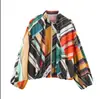 Atacado para comércio exterior 2026 Moda Europeia e Americana Conjunto de jaqueta aviador listrada + saia para mulheres F612636/42