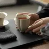 Xícara de Chá Cerâmica Estilo Dinastia Tang e Song com Desenho Floral, Xícara Mestra Artesanal para Uso Doméstico, Xícara Única para Cerimônia do Chá