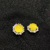 Aretes de Calcedonia Verde Hielo Plata 925 Chapada Aguja Incrustada Calcedonia Alta Hielo Aretes de Girasol Mismo Estilo de Sala de Transmisión en Vivo