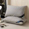 Nuevo núcleo de almohada ultrasuave que no se deforma, almohada de hotel para dormir, especialmente diseñado para proteger la columna cervical y ayudar al sueño, adecuado para uso doméstico individual, disponible en par
