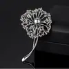 Broche Exquisito de Dente-de-Leão, Corsage de Flor Versátil e Luxuoso de Alta Qualidade para Mulheres, Acessórios de Broche de Pérola Fofos Estilo Japonês