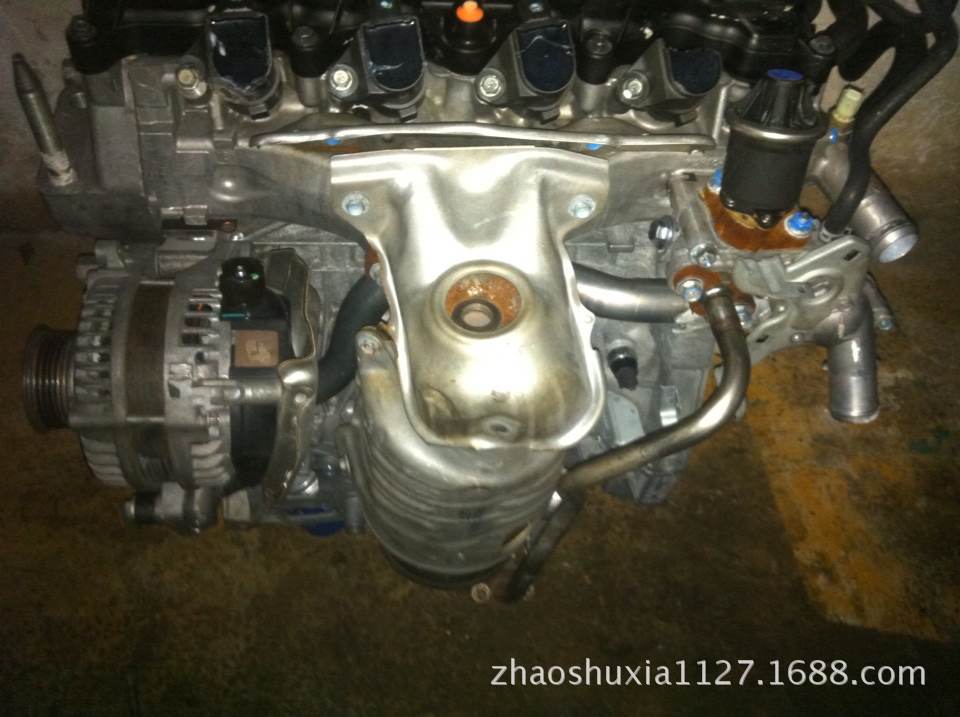 新款CRV RM2发动机3