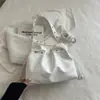 Bolso de Hombro o Axila Grande de Capacidad, Color Sólido Casual Elegante, Nuevo Estilo 2026, Simple, Plegado, con Cordón, Lujo Ligero, Moda para Viajar