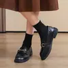 Mocasines de piel suave para mujer, nuevo modelo otoño 2026, zapatos para mamá, zapatos sin cordones de suela gruesa, zapatos pequeños de piel versátiles estilo británico