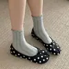 Zapatos planos retro Mary Jane de punta baja para mujer, zapatos de talla grande, nuevos zapatos de pezuña de cerdo con lunares de satén 2026, zapatos de punta dividida