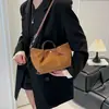 Bolsa de Leopardo de Gran Capacidad para Viajes 2025 Versátil Bolso Tote de Moda Otoño e Invierno Nuevo Bolso de Hombro de Leopardo para Axila