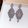 Pendientes de botón con colgante de hoja de circonita y aguja de plata totalmente engastados con diamantes Estilo Exquisito de Socialité Adornos para la oreja de Lujo Ligero y de Alta Gama