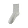 Algodón de Fibra Larga de Xinjiang Calcetines para Hombre Color Sólido Negro Blanco Gris Banda Elástica Antibacteriana Algodón Transpirable Calcetines para Cuatro Estaciones Casual Calcetines Negros Transpirables
