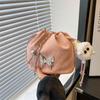 Bolsa Pequena de Verão Feminina 2025 Nova Alta Qualidade Senso Nicho Designer Corrente Bolsa Transversal Moda Explosão Bolsa Saco