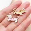 Colgante de aleación con forma de perro Dóberman de dibujos animados, Cachorro de cuerpo largo con ropa floral, Accesorios para Joyería de Pendientes y Llaveros DIY