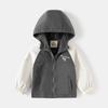 Abrigo de primavera 2024 para niño, chaqueta con capucha a prueba de viento para bebé, estilo coreano, con mangas de retazos, ropa de moda para niños al por mayor
