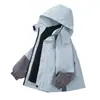 Chaqueta Impermeable para Niños 3 en 1 Desmontable Otoño/Invierno 2026 Nuevo Abrigo con Capucha para Niños Tendencia