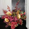 Buquê de flores artificiais vintage estilo italiano, decoração rústica de mesa, ornamento de flores artificiais para vitrine de loja de roupas femininas, estilo mid-century com estética de alto padrão