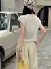 Camiseta con Textura de Pliegues Estilo Francés para Mujer, Nueva Moda Verano 2026, Suave y Casual, Adelgazante, Sensación de Alta Calidad, Top de Moda