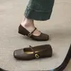 Sapatos Mary Jane rasos versáteis de bico quadrado para mulheres, estilo retrô suave de início de primavera, mocassins baixos com um toque jovial e solas macias