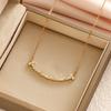 Collar europeo y americano de personalidad simple de una palabra con cara sonriente, diseño de nicho de lujo ligero, cadena de clavícula de moda versátil de verano de lujo ligero