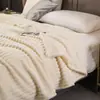 Manta de Color Sólido con Rayas Chal para Siesta en la Oficina Manta Cubre Sofá para Descanso del Almuerzo Manta de Franela Color Sólido Regalo Manta de Piel de Conejo