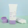 Fabricante Personalizado Logo Impressível Mangueira Ultra-Plana Limpador Facial Protetor Solar Embalagem Plástica Tipo Tubo Flip-Top Vazio