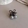 Grampo de Cabelo Metálico Estilo Minimalista de Alta Qualidade para Mulheres com Cabelo Grosso, Presilha Grande para Coques na Parte de Trás da Cabeça, Acessório de Cabelo Tipo Pinça Tubarão