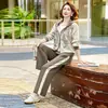 Conjunto de Dos Piezas de Moda Nueva para Madres, Atuendo Casual Adelgazante para Mujeres de Mediana Edad, Elegante Traje de Primavera y Otoño 2026