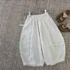 Novo Conjunto de Verão para Meninos 2026 Estilo Coreano Tricô Vazado Camisa Polo de Manga Curta e Calça Cropped Conjunto de Duas Peças Moderno Descolado