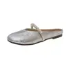 Sandalias planas de nuevo estilo, zapatos tipo mula, sandalias cerradas sin cordones inspiradas en Chanel para mujer, perla 2026