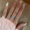 Anillo de Diamante Azul Entrelazado Brillante para Mujer, Diseño de Nicho, Popular en Xiaohongshu, Anillo Abierto de Cruz Retorcida para Mujer