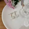 Brincos de Pérola da Moda Feminino Agulha de Prata S925 Novo 2022 Liga Clipe de Orelha Flor Design Nicho Joias Versátil