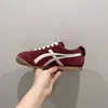 Zapatillas Retro Planas de Suela Blanda para Mujer Otoño 2025 Zapatos Deportivos Casuales Versátiles Cómodos Zapatos de Entrenamiento Alemanes Modernos