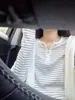 Camiseta Suelta de Manga Larga con Botones y Rayas Blancas para Otoño Temprano Estilo Casual Retro Perezoso Nuevo para Mujer 2026