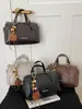 Bolso de Mano de Mujer de Alta Gama Nuevo Invierno 2029 Bolso Cruzado de Moda Tendencia Cuero PU Bolso de Hombro Vintage