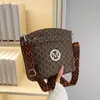 Bolso Cruzado de Hombro Único Transfronterizo para Mujer 2025 Nuevo Moda Tendencia Versátil para Chicas, Bolso Mensajero con Letras para Viajar con Envío Gratis